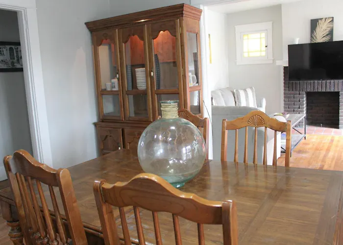 Comfy 3 Bedroom - Family Friendly - Access * Pittsburgh
